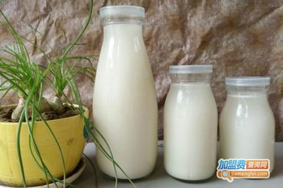 愛氏晨曦牛奶價(jià)格解析及奶制品批發(fā)與進(jìn)出口概述